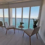 Apartament Estudio Reformado En Primera Linea De Mar Con Parking En - Es-209-26 *